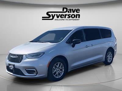 2024 Chrysler Pacifica FWD Minivan for sale #10501 - photo 1