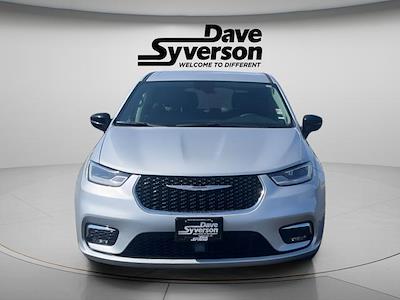 2024 Chrysler Pacifica FWD Minivan for sale #10501 - photo 2