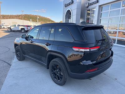 Used 2024 Jeep Grand Cherokee Altitude for sale #50601 - photo 2