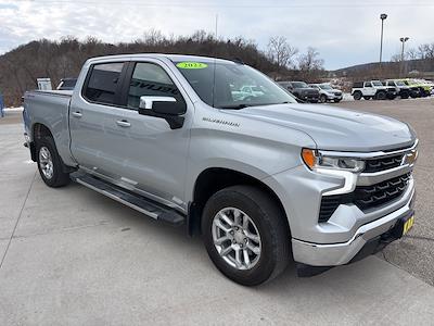 Used 2022 Chevrolet Silverado 1500 LT Crew Cab for sale #553907 - photo 2