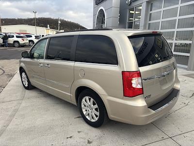 Used 2015 Chrysler Town and Country Touring Minivan for sale #664691 - photo 2