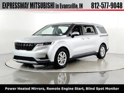 Used 2023 Kia Carnival - photo 1