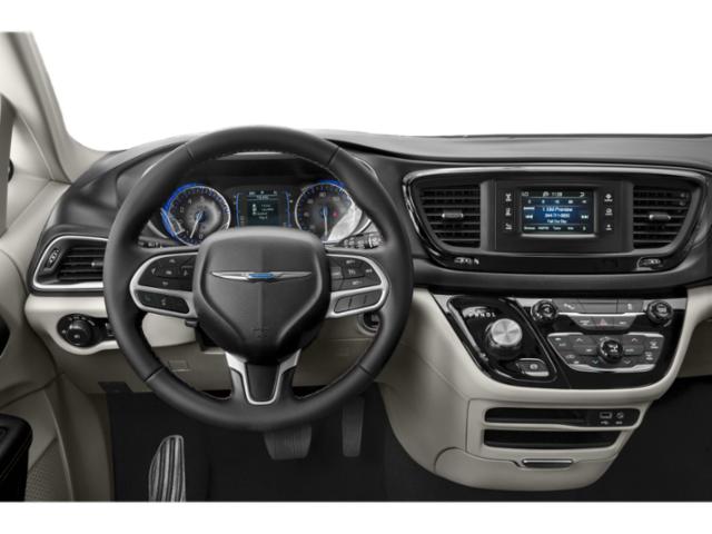 Used 2019 Chrysler Pacifica - photo 9