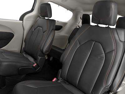 Used 2017 Chrysler Pacifica - photo 1