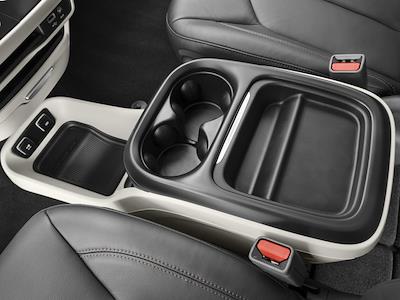 Used 2017 Chrysler Pacifica - photo 1