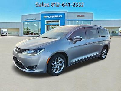 Used 2018 Chrysler Pacifica - photo 1