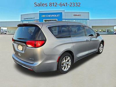 Used 2018 Chrysler Pacifica - photo 1