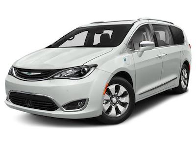 Used 2019 Chrysler Pacifica - photo 1