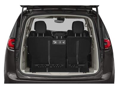 Used 2022 Chrysler Pacifica - photo 1