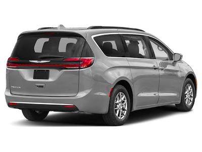Used 2022 Chrysler Pacifica - photo 1