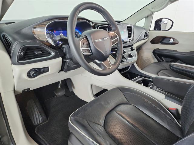 Used 2023 Chrysler Pacifica - photo 21