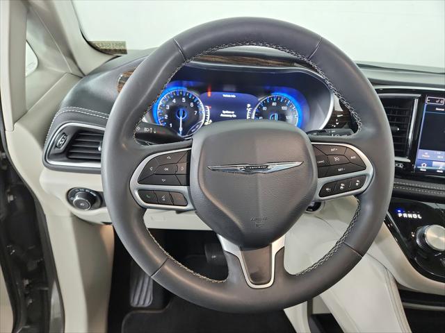 Used 2023 Chrysler Pacifica - photo 27