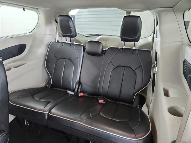 Used 2023 Chrysler Pacifica - photo 18