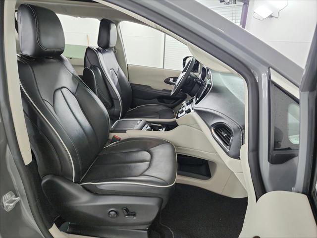 Used 2023 Chrysler Pacifica - photo 26