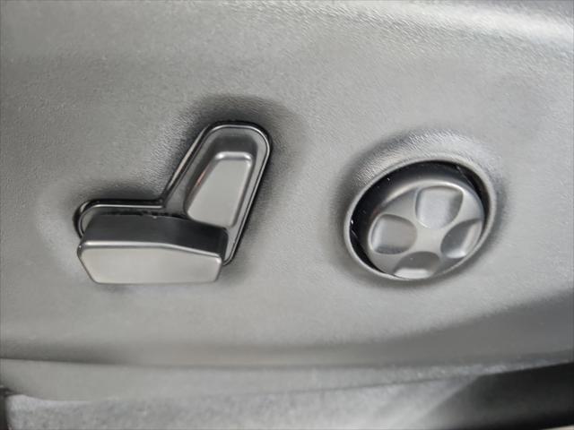 Used 2023 Chrysler Pacifica - photo 32
