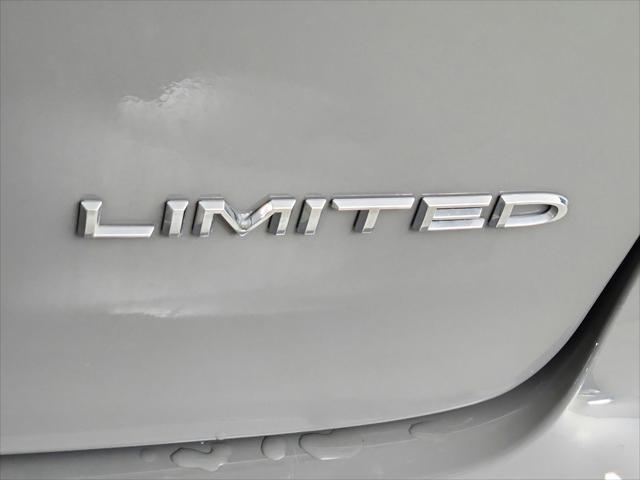 Used 2023 Chrysler Pacifica - photo 19