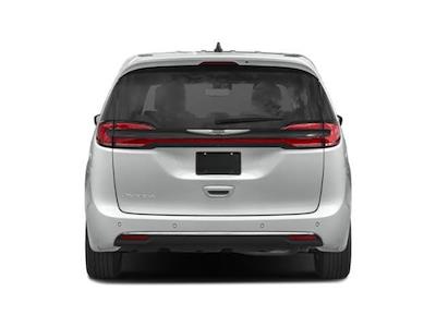Used 2023 Chrysler Pacifica - photo 1