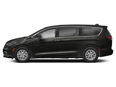 Used 2023 Chrysler Pacifica - photo 1