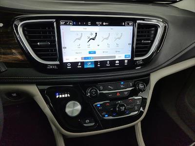 Used 2023 Chrysler Pacifica - photo 1
