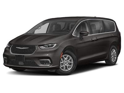 Used 2023 Chrysler Pacifica - photo 1