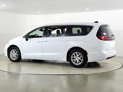 Used 2024 Chrysler Pacifica - photo 1