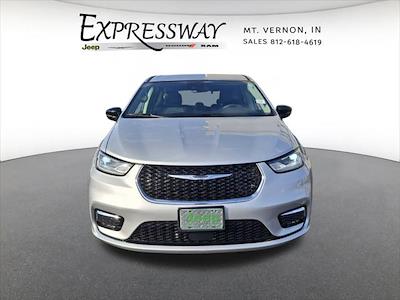 Used 2024 Chrysler Pacifica - photo 1