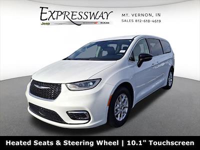 Used 2024 Chrysler Pacifica - photo 1