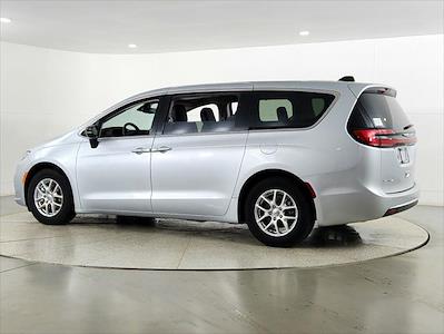 Used 2024 Chrysler Pacifica - photo 1