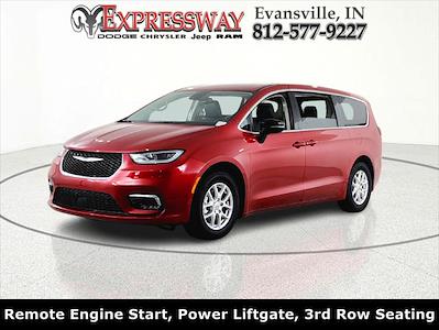 Used 2024 Chrysler Pacifica - photo 1