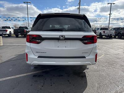 Used 2025 Honda Odyssey - photo 1
