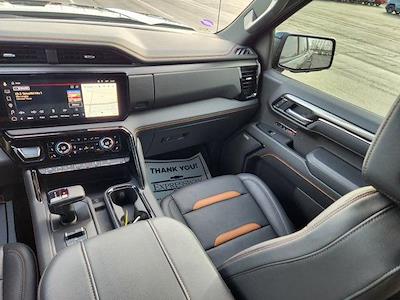 Used 2025 GMC Sierra 1500 - photo 1