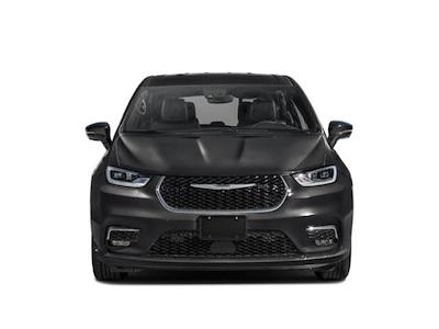 Used 2025 Chrysler Pacifica - photo 1