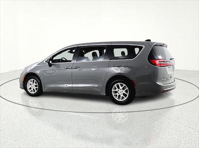 Used 2025 Chrysler Pacifica - photo 1