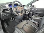 Used 2025 Chrysler Pacifica Select Minivan for sale #SR523469D - photo 17
