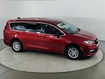 Used 2025 Chrysler Pacifica Select Minivan for sale #SR544820D - photo 13
