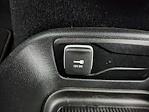 Used 2025 Chrysler Pacifica Select Minivan for sale #SR544820D - photo 33