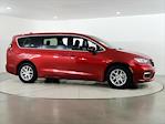 Used 2025 Chrysler Pacifica Select Minivan for sale #SR544820D - photo 5