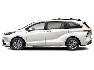Used 2025 Toyota Sienna - photo 1