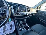 2019 Toyota Highlander 4x4 SUV for sale #B40016A - photo 24