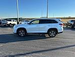 2019 Toyota Highlander 4x4 SUV for sale #B40016A - photo 7
