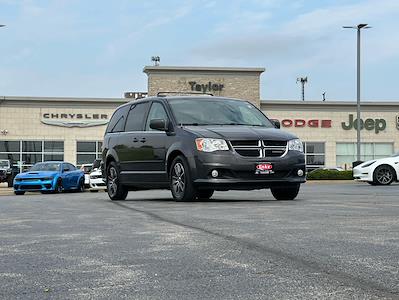 Used 2017 Dodge Grand Caravan SXT Minivan for sale #B5062B - photo 1