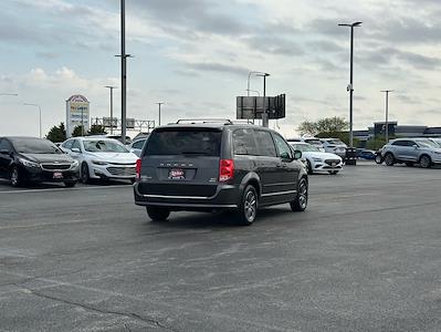Used 2017 Dodge Grand Caravan SXT Minivan for sale #B5062B - photo 2