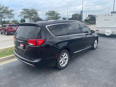 2017 Chrysler Pacifica FWD Minivan for sale #B5127B - photo 2