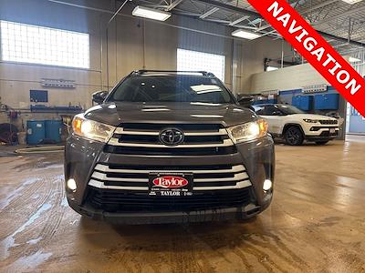 Used 2019 Toyota Highlander XLE for sale #B5366B - photo 2