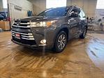 Used 2019 Toyota Highlander XLE for sale #B5366B - photo 1