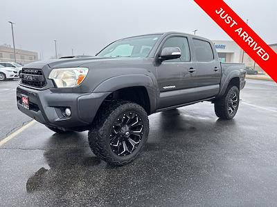 Used 2015 Toyota Tacoma - photo 1