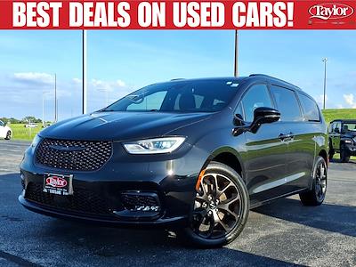 2022 Chrysler Pacifica AWD Minivan for sale #B6346A - photo 2