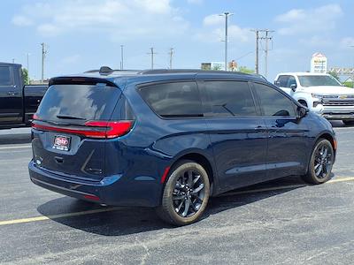 2025 Chrysler Pacifica AWD Minivan for sale #BC7931A - photo 2