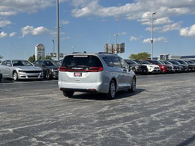 Used 2023 Chrysler Pacifica Limited Minivan for sale #BC7970 - photo 2