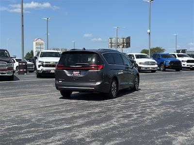 2021 Chrysler Pacifica FWD Minivan for sale #BC7996 - photo 2